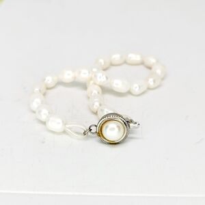 Vintage Freshwater Pearl Bracelet Single Strand Dainty Silver Tone Box Clasp 8"